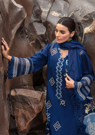 3 Piece Stitched Luxury Lawn Suit - Ready To Wear